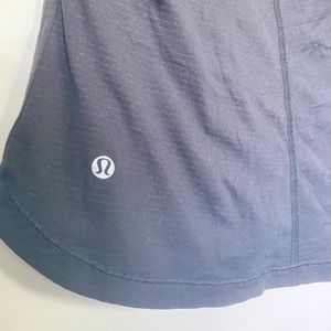 Lululemon T-Shirt